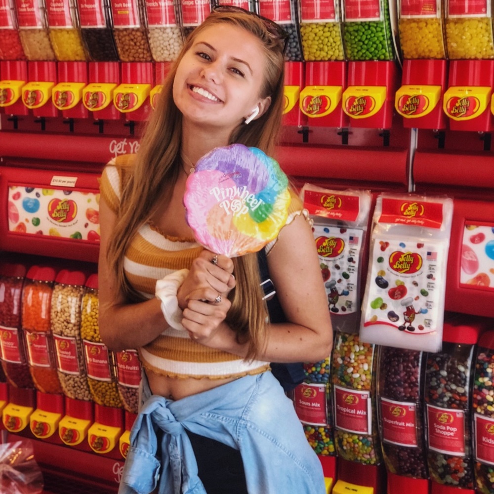 Meet your Posher, Ali